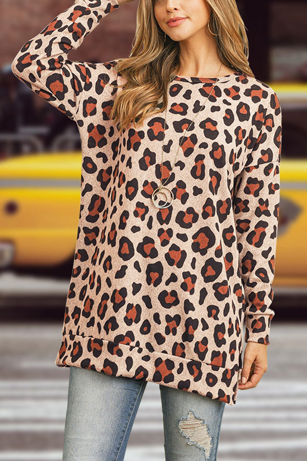 Round neck leopard bottom shirt