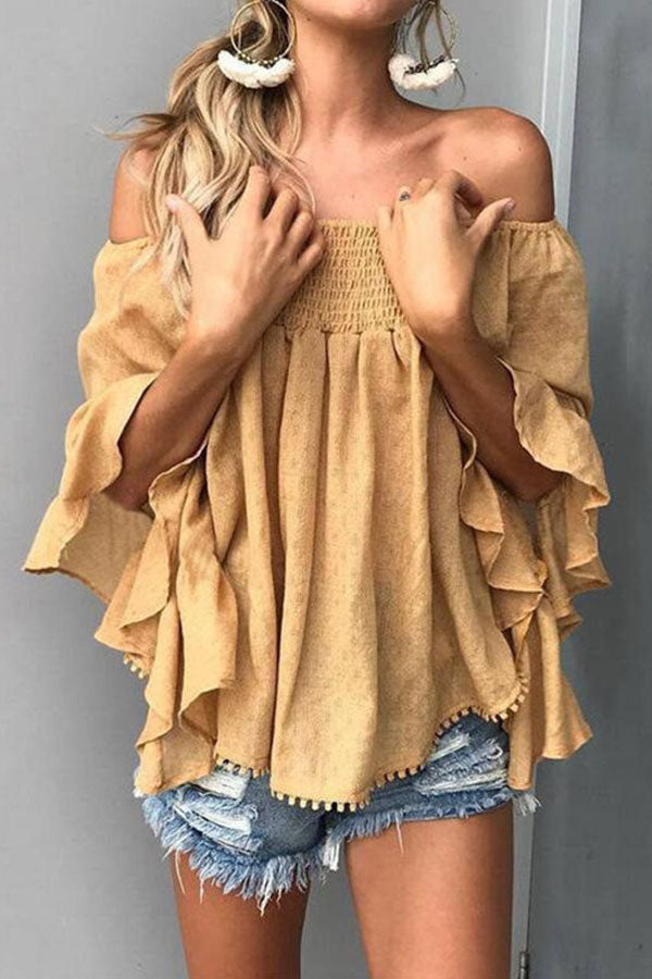Elegant Blouse With Neckline And Flared Three-quarter Sleeves